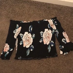 Kendall&Kylie Crop Top( WORN ONCE)